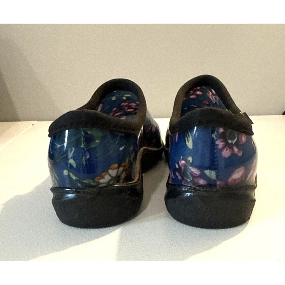 Sloggers Womens Garden Clogs 9 Blue Floral Waterproof Slip‑On Shoes USA Made EUC